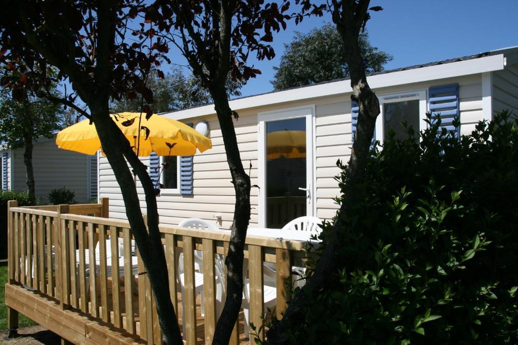 Camping De La Baie Hotel La Trinité-sur-Mer Værelse billede